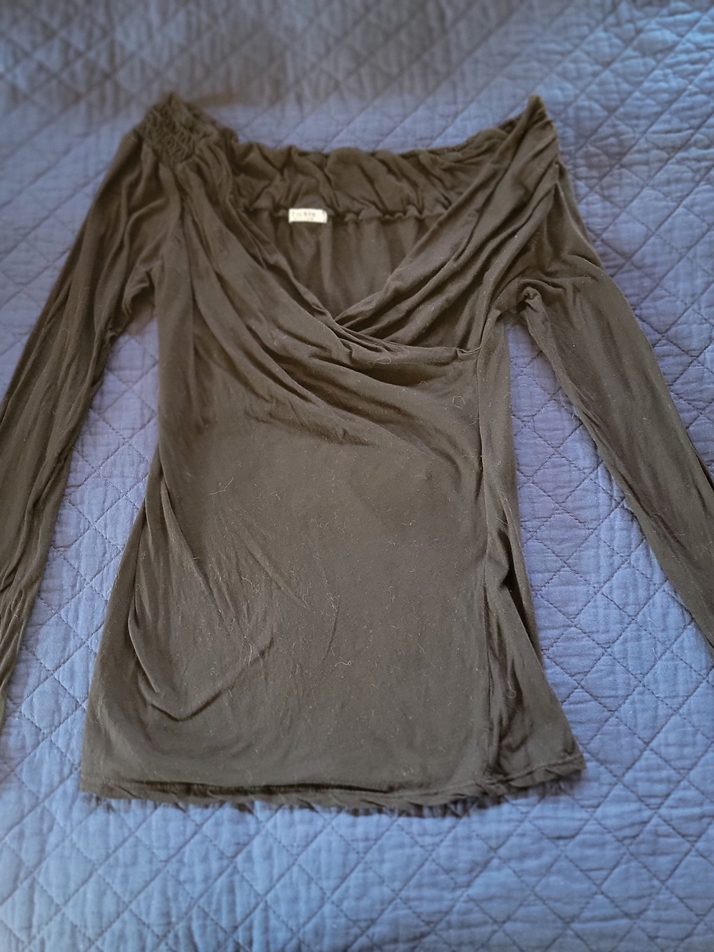 Fickle WOMEN Off-Shoulder Black Long-Sleeve Top